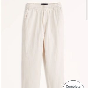 Abercrombie Relaxed Herringbone Tailored Pant